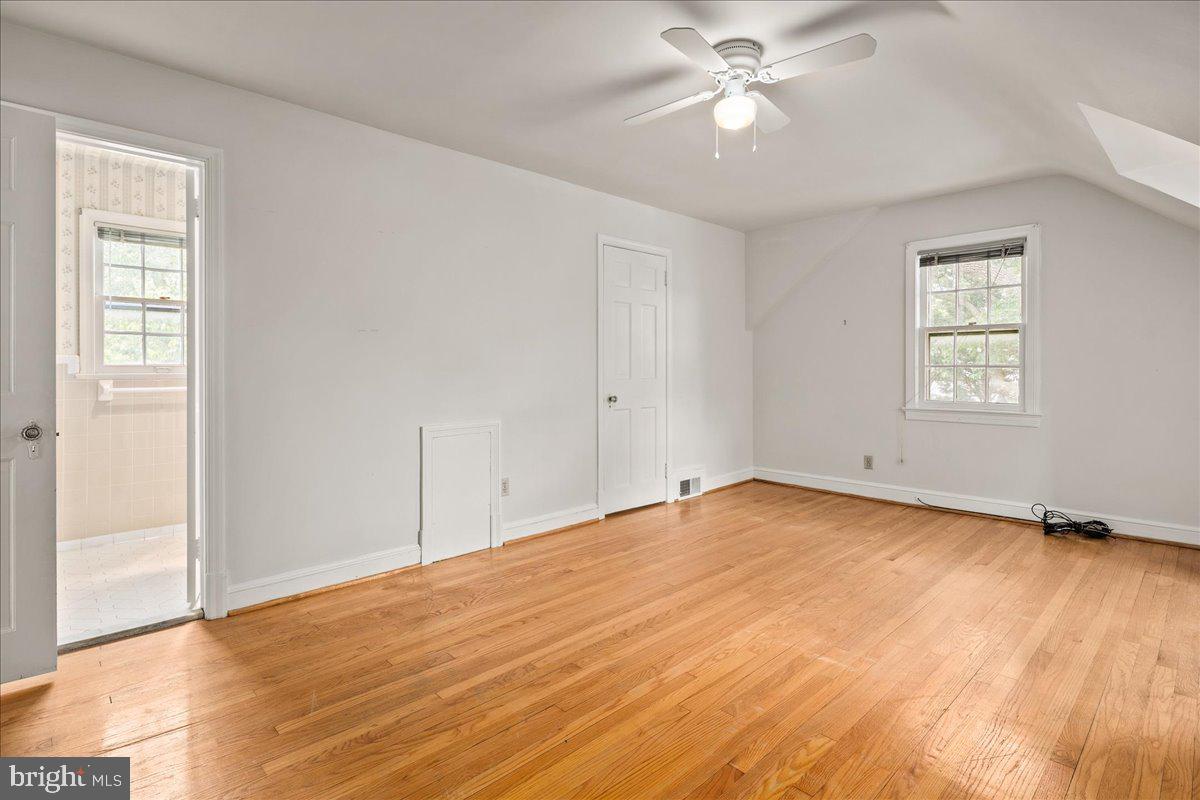 2320 N BUCHANAN ST, ARLINGTON, Virginia 22207, 5 Bedrooms Bedrooms, ,3 BathroomsBathrooms,Residential,For sale,2320 N BUCHANAN ST,VAAR2057922 MLS # VAAR2057922