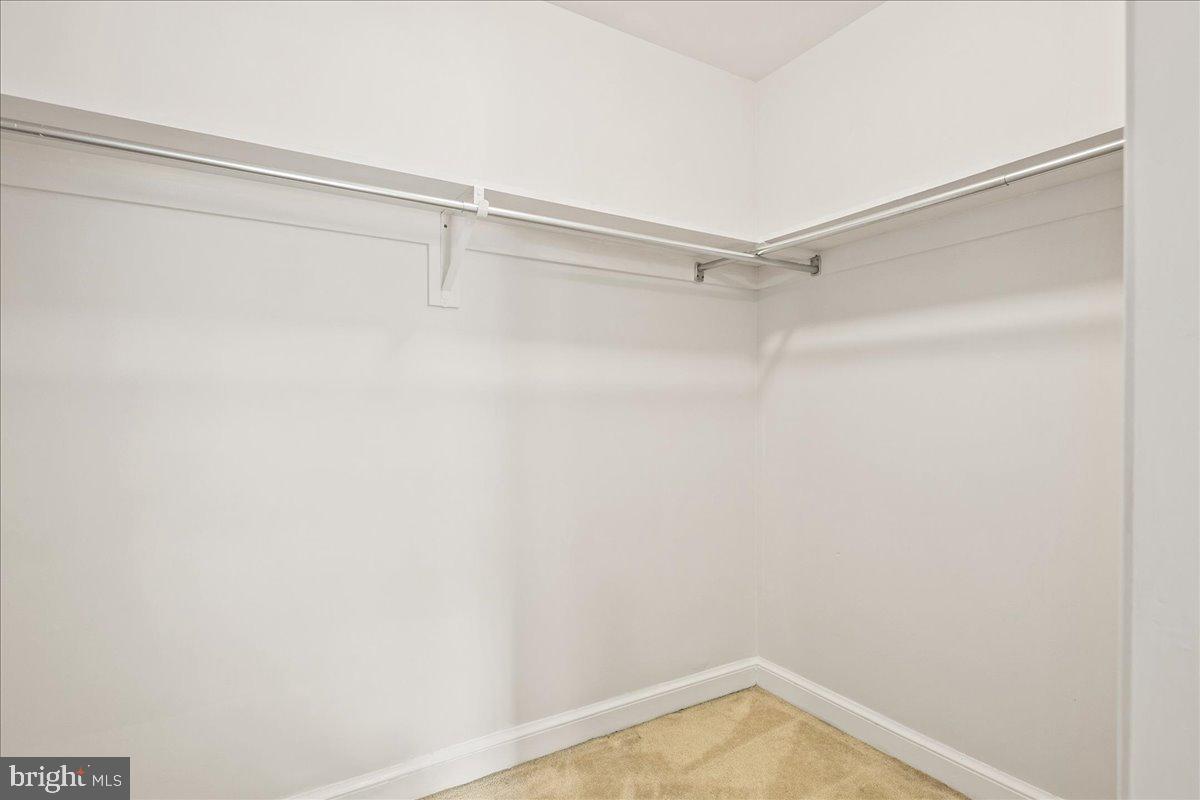 2320 N BUCHANAN ST, ARLINGTON, Virginia 22207, 5 Bedrooms Bedrooms, ,3 BathroomsBathrooms,Residential,For sale,2320 N BUCHANAN ST,VAAR2057922 MLS # VAAR2057922