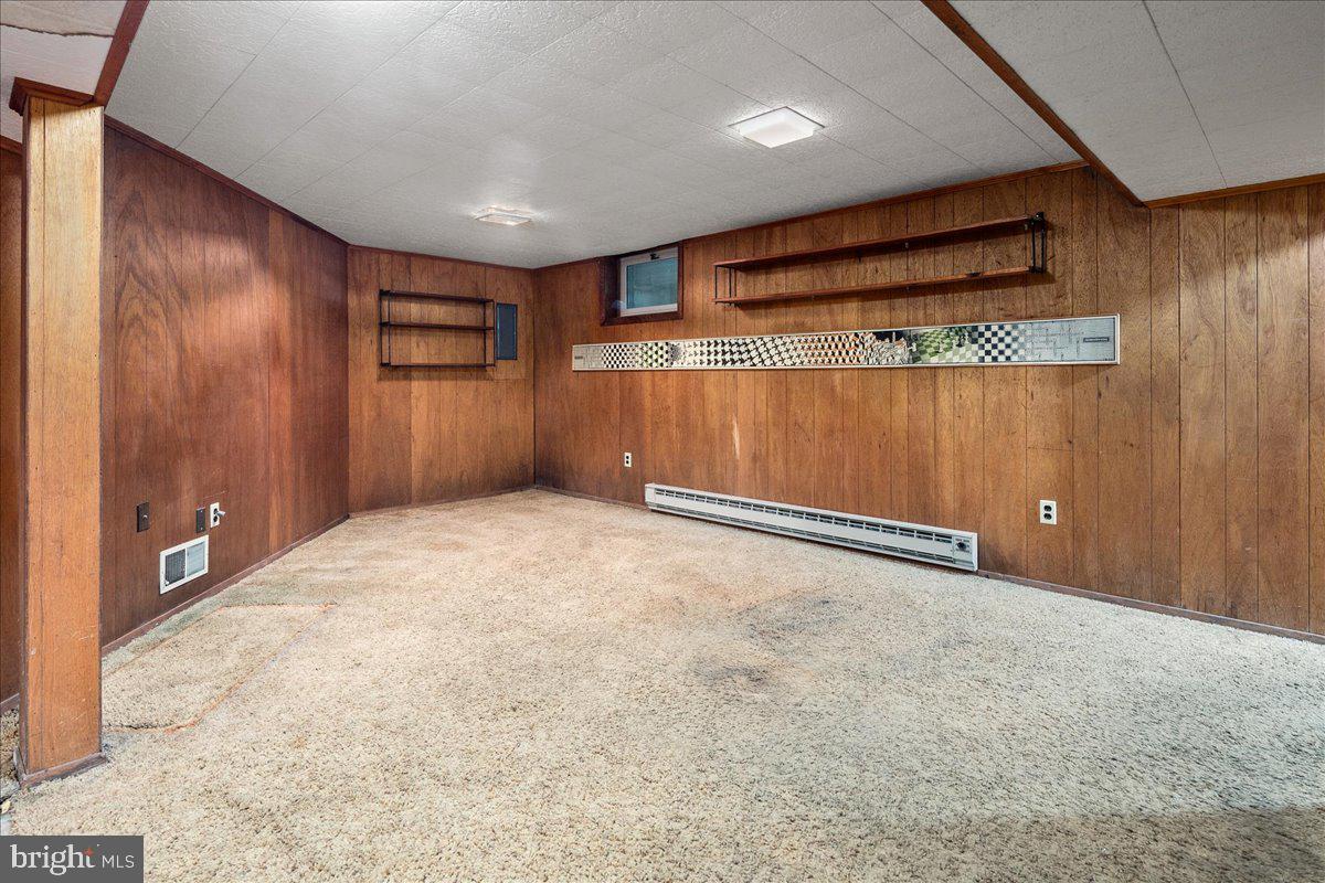 2320 N BUCHANAN ST, ARLINGTON, Virginia 22207, 5 Bedrooms Bedrooms, ,3 BathroomsBathrooms,Residential,For sale,2320 N BUCHANAN ST,VAAR2057922 MLS # VAAR2057922