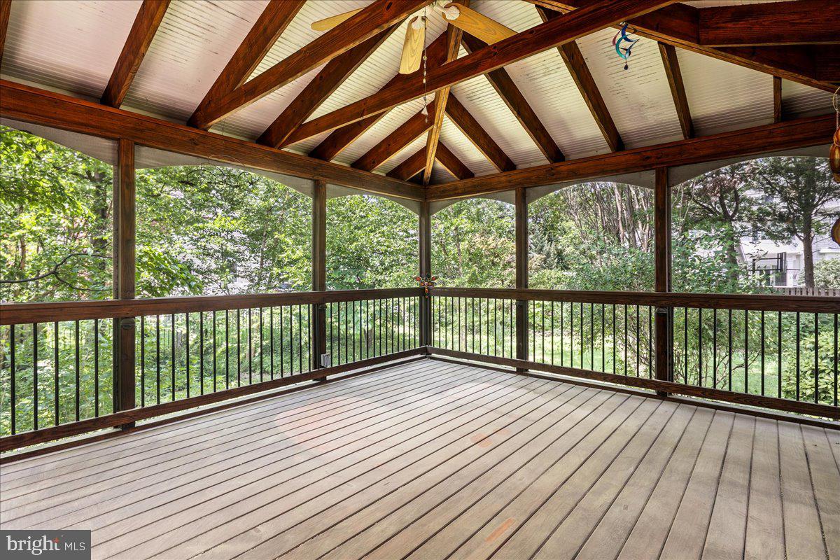2320 N BUCHANAN ST, ARLINGTON, Virginia 22207, 5 Bedrooms Bedrooms, ,3 BathroomsBathrooms,Residential,For sale,2320 N BUCHANAN ST,VAAR2057922 MLS # VAAR2057922