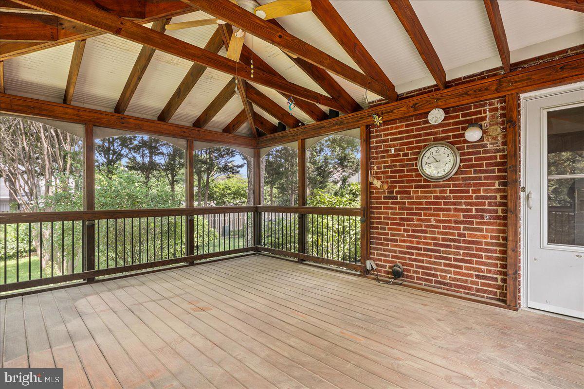 2320 N BUCHANAN ST, ARLINGTON, Virginia 22207, 5 Bedrooms Bedrooms, ,3 BathroomsBathrooms,Residential,For sale,2320 N BUCHANAN ST,VAAR2057922 MLS # VAAR2057922