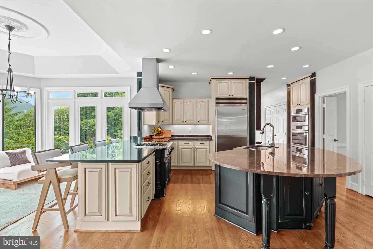 625 NALLS FARM WAY, GREAT FALLS, Virginia 22066, 5 Bedrooms Bedrooms, ,6 BathroomsBathrooms,Residential,For sale,625 NALLS FARM WAY,VAFX2243522 MLS # VAFX2243522
