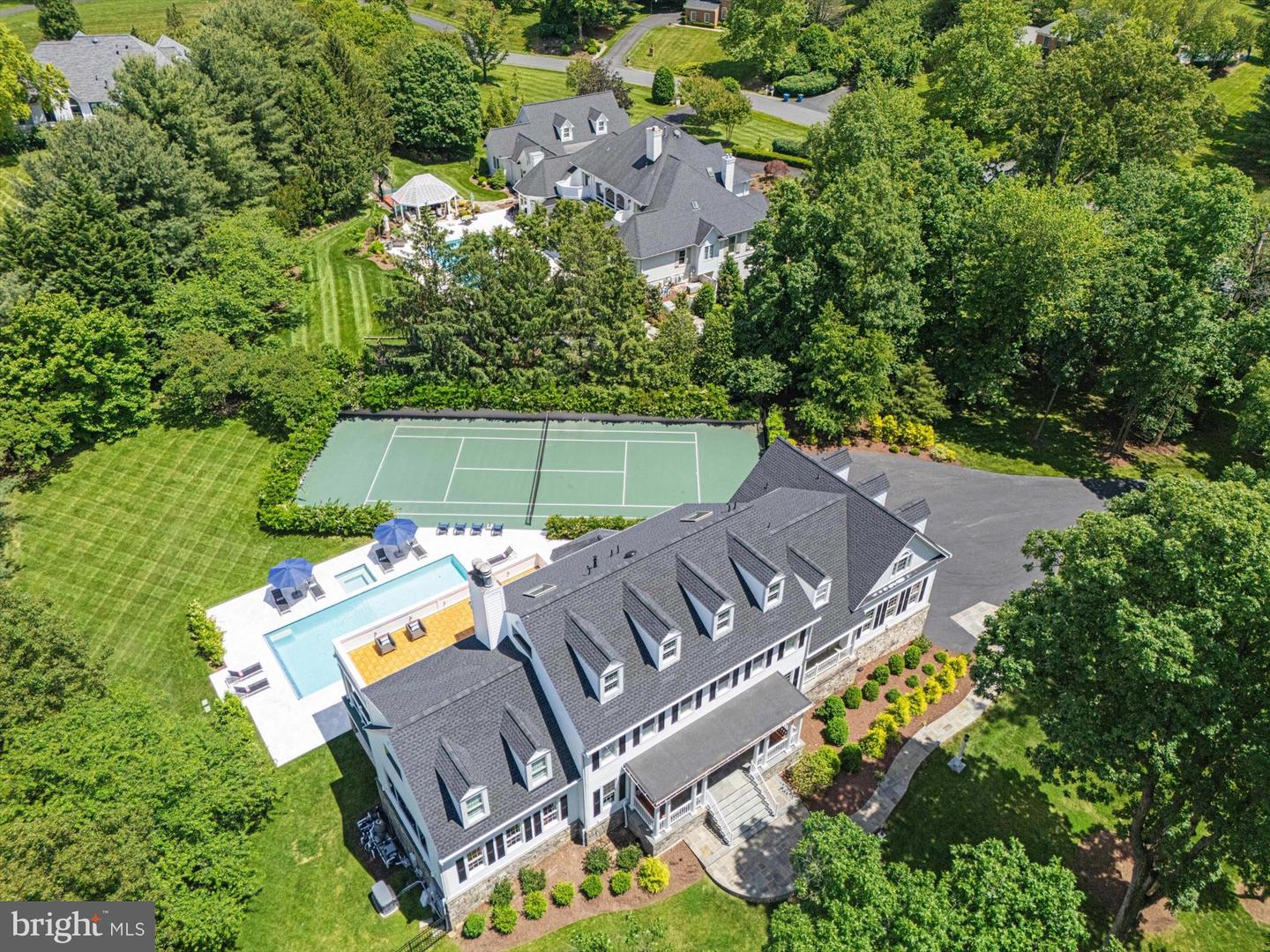 625 NALLS FARM WAY, GREAT FALLS, Virginia 22066, 5 Bedrooms Bedrooms, ,6 BathroomsBathrooms,Residential,For sale,625 NALLS FARM WAY,VAFX2243522 MLS # VAFX2243522