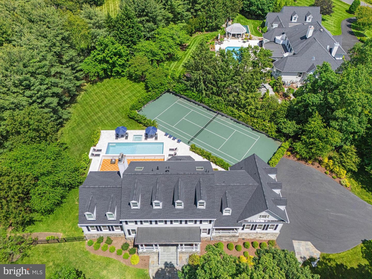 625 NALLS FARM WAY, GREAT FALLS, Virginia 22066, 5 Bedrooms Bedrooms, ,6 BathroomsBathrooms,Residential,For sale,625 NALLS FARM WAY,VAFX2243522 MLS # VAFX2243522