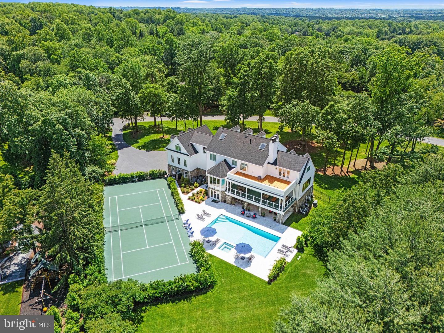 625 NALLS FARM WAY, GREAT FALLS, Virginia 22066, 5 Bedrooms Bedrooms, ,6 BathroomsBathrooms,Residential,For sale,625 NALLS FARM WAY,VAFX2243522 MLS # VAFX2243522