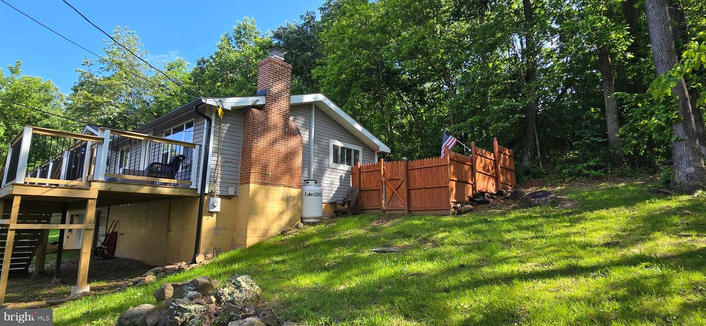 453 MOUNTAIN HEIGHTS RD, FRONT ROYAL, Virginia 22630, 3 Bedrooms Bedrooms, ,2 BathroomsBathrooms,Residential,For sale,453 MOUNTAIN HEIGHTS RD,VAWR2011350 MLS # VAWR2011350