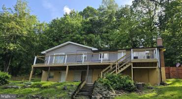 453 MOUNTAIN HEIGHTS RD, FRONT ROYAL, Virginia 22630, 3 Bedrooms Bedrooms, ,2 BathroomsBathrooms,Residential,For sale,453 MOUNTAIN HEIGHTS RD,VAWR2011350 MLS # VAWR2011350