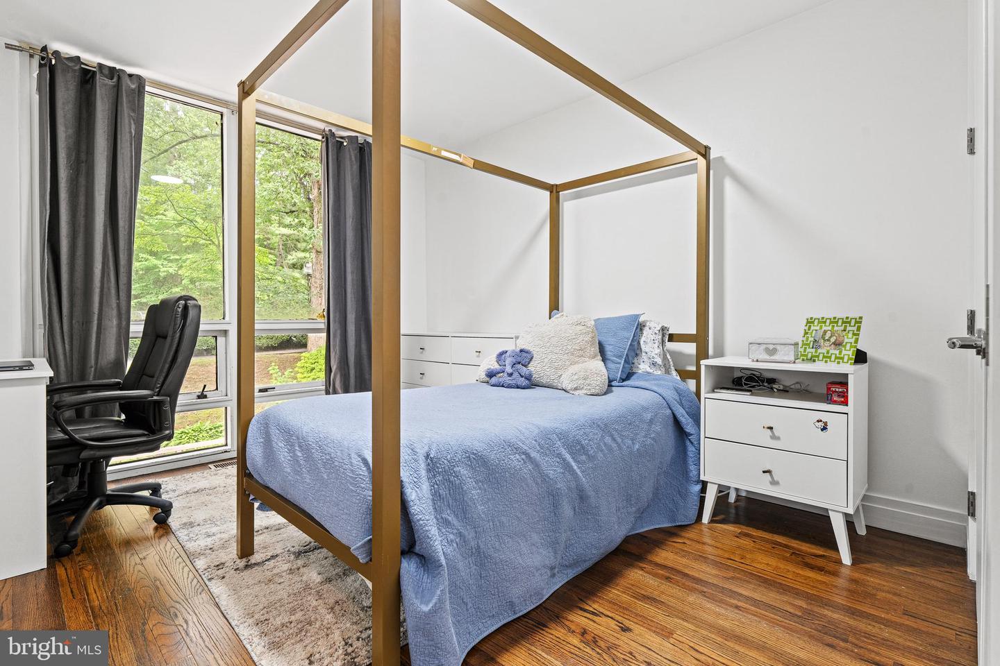 1674 CHIMNEY HOUSE RD, RESTON, Virginia 20190, 3 Bedrooms Bedrooms, ,2 BathroomsBathrooms,Residential,For sale,1674 CHIMNEY HOUSE RD,VAFX2245612 MLS # VAFX2245612