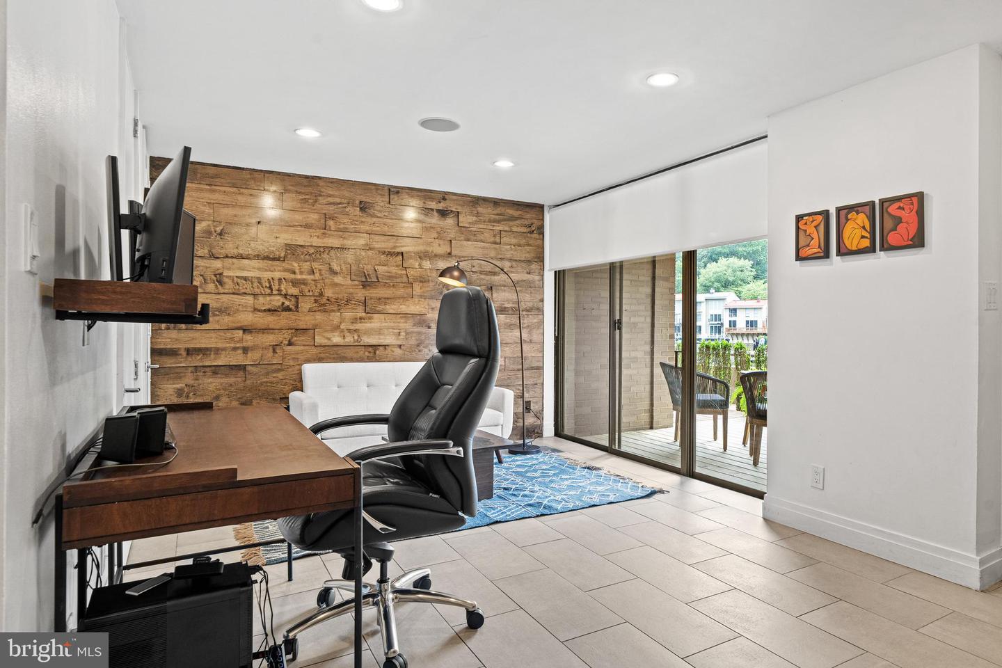 1674 CHIMNEY HOUSE RD, RESTON, Virginia 20190, 3 Bedrooms Bedrooms, ,2 BathroomsBathrooms,Residential,For sale,1674 CHIMNEY HOUSE RD,VAFX2245612 MLS # VAFX2245612