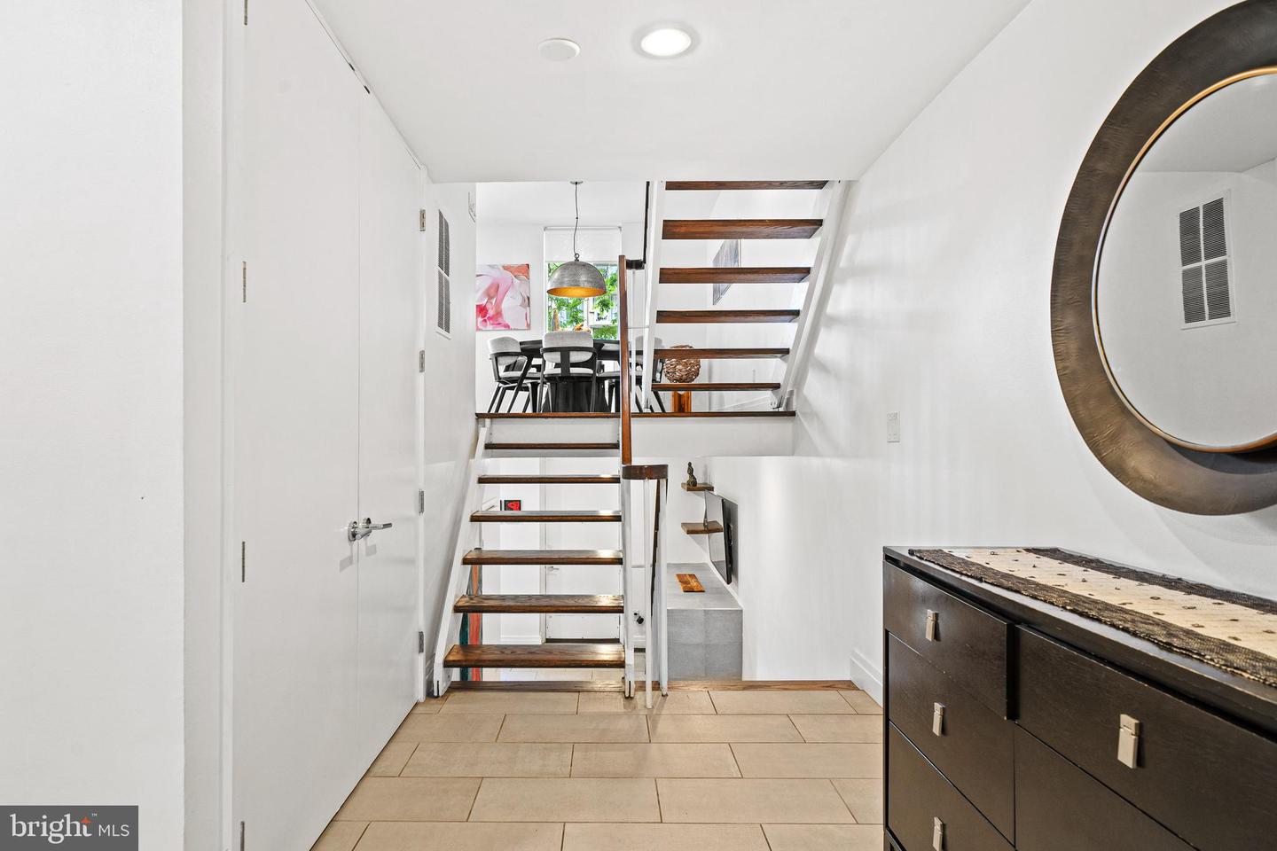 1674 CHIMNEY HOUSE RD, RESTON, Virginia 20190, 3 Bedrooms Bedrooms, ,2 BathroomsBathrooms,Residential,For sale,1674 CHIMNEY HOUSE RD,VAFX2245612 MLS # VAFX2245612
