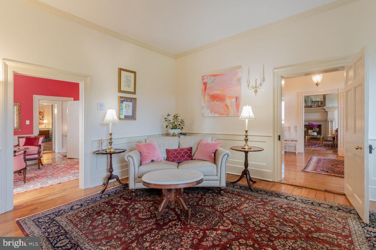 5375 LYNNWOOD RD, PORT REPUBLIC, Virginia 24471, 5 Bedrooms Bedrooms, ,3 BathroomsBathrooms,Residential,For sale,5375 LYNNWOOD RD,VARO2002356 MLS # VARO2002356