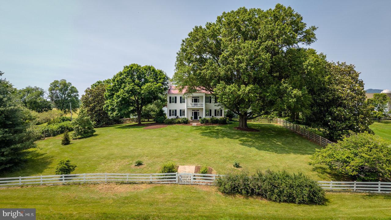 5375 LYNNWOOD RD, PORT REPUBLIC, Virginia 24471, 5 Bedrooms Bedrooms, ,3 BathroomsBathrooms,Residential,For sale,5375 LYNNWOOD RD,VARO2002356 MLS # VARO2002356