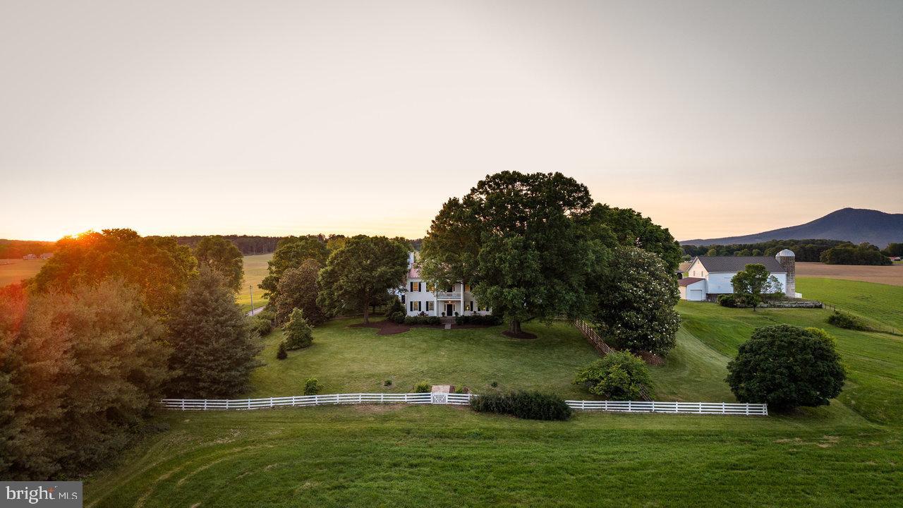 5375 LYNNWOOD RD, PORT REPUBLIC, Virginia 24471, 5 Bedrooms Bedrooms, ,3 BathroomsBathrooms,Residential,For sale,5375 LYNNWOOD RD,VARO2002356 MLS # VARO2002356