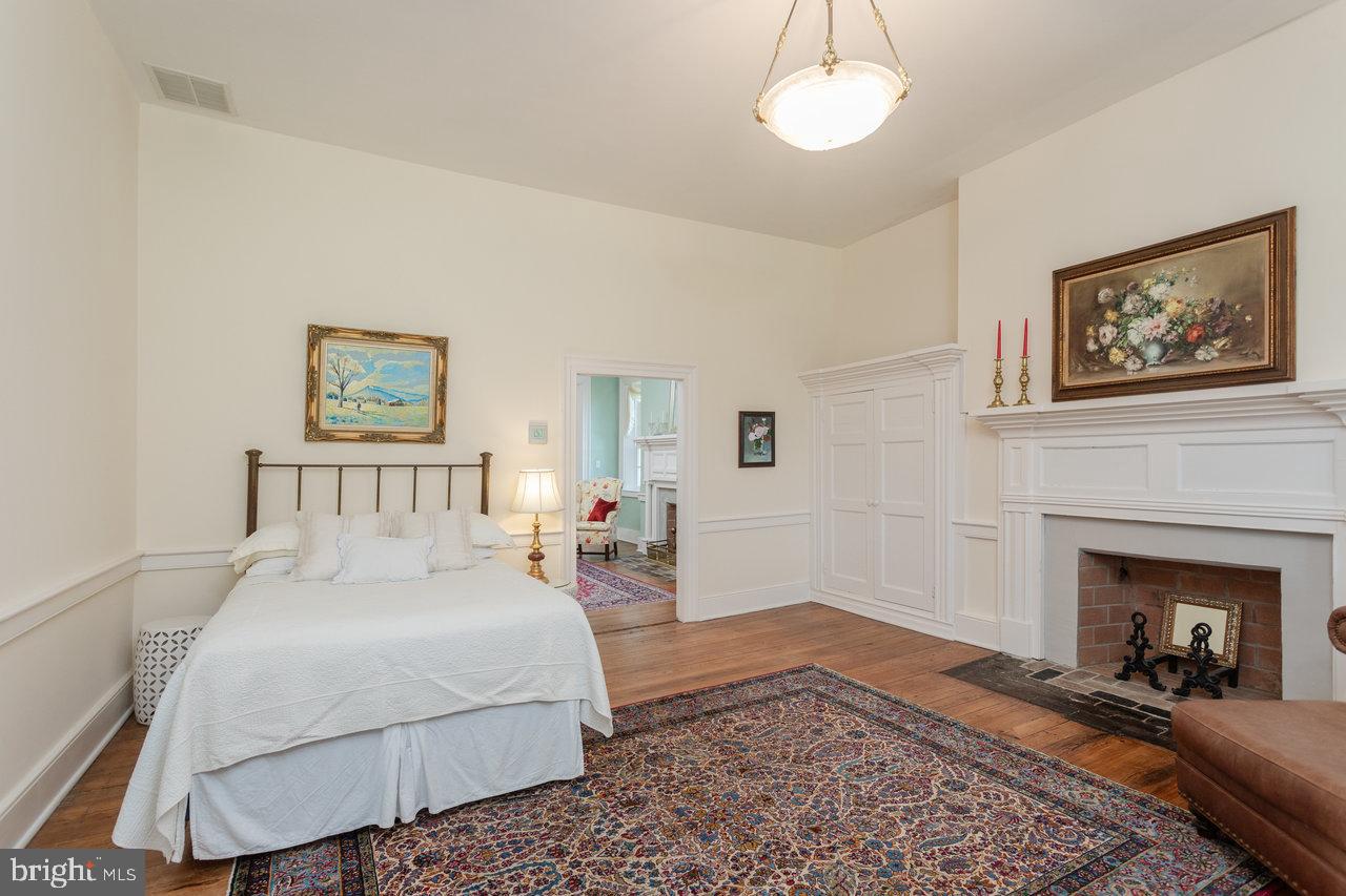 5375 LYNNWOOD RD, PORT REPUBLIC, Virginia 24471, 5 Bedrooms Bedrooms, ,3 BathroomsBathrooms,Residential,For sale,5375 LYNNWOOD RD,VARO2002356 MLS # VARO2002356