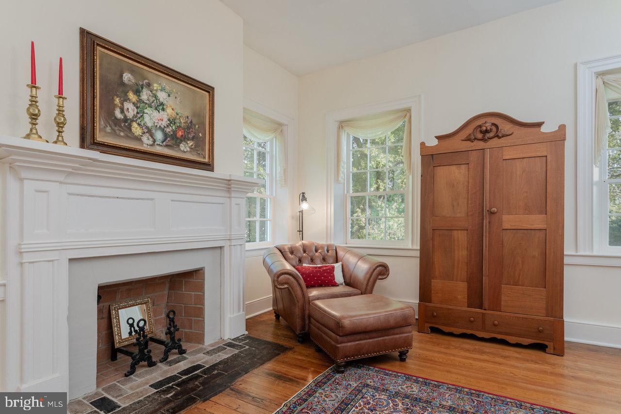 5375 LYNNWOOD RD, PORT REPUBLIC, Virginia 24471, 5 Bedrooms Bedrooms, ,3 BathroomsBathrooms,Residential,For sale,5375 LYNNWOOD RD,VARO2002356 MLS # VARO2002356
