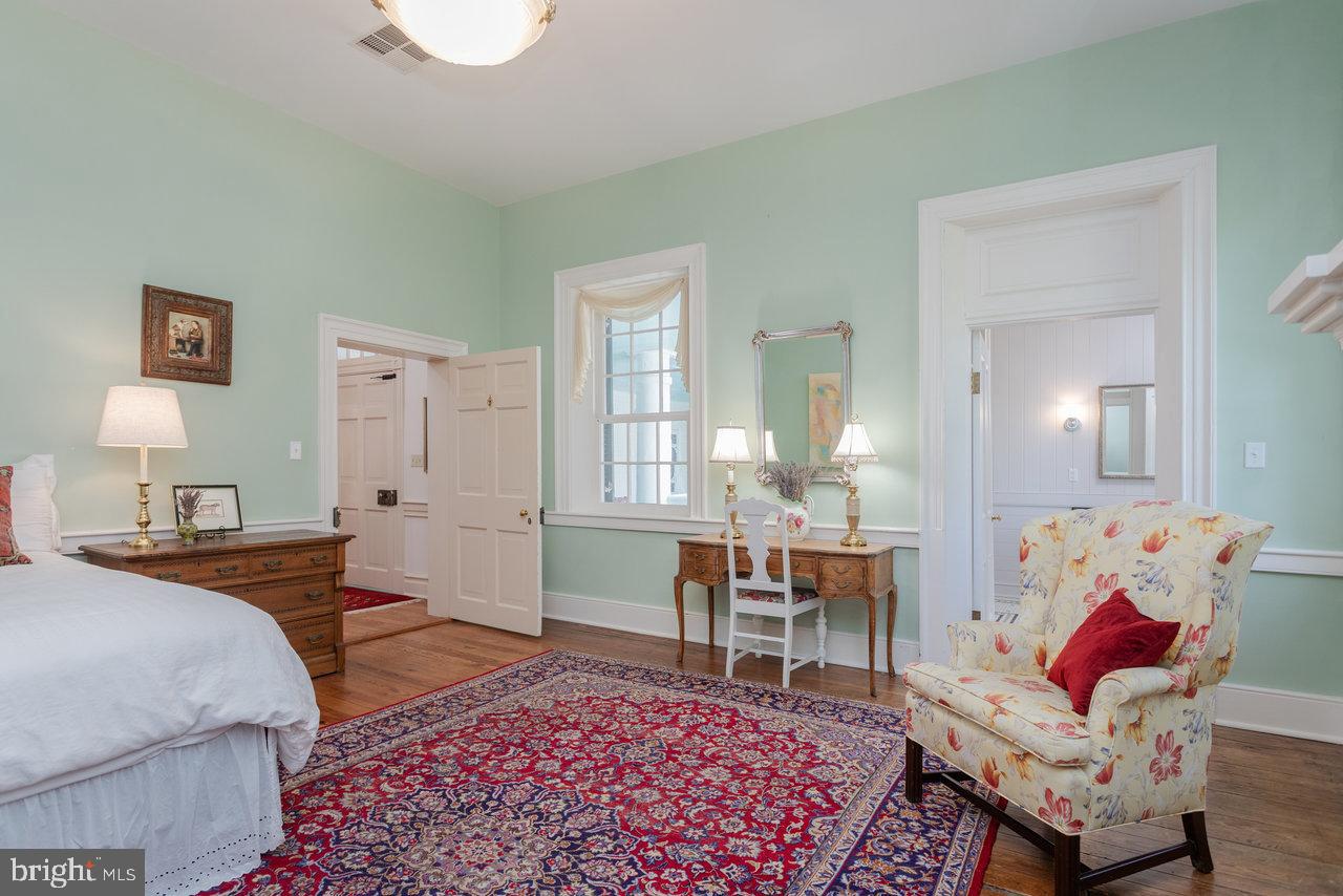 5375 LYNNWOOD RD, PORT REPUBLIC, Virginia 24471, 5 Bedrooms Bedrooms, ,3 BathroomsBathrooms,Residential,For sale,5375 LYNNWOOD RD,VARO2002356 MLS # VARO2002356