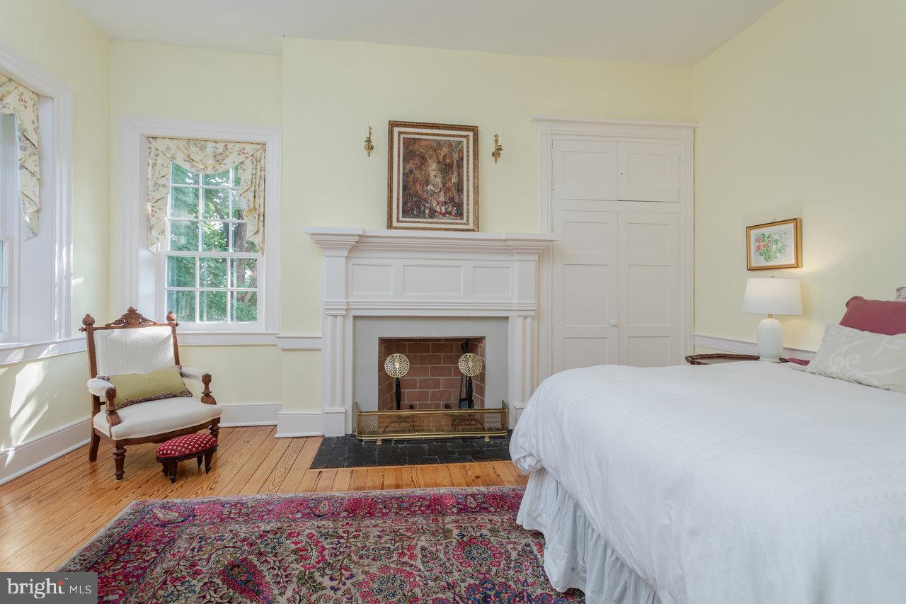5375 LYNNWOOD RD, PORT REPUBLIC, Virginia 24471, 5 Bedrooms Bedrooms, ,3 BathroomsBathrooms,Residential,For sale,5375 LYNNWOOD RD,VARO2002356 MLS # VARO2002356