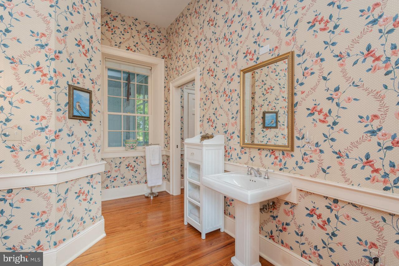 5375 LYNNWOOD RD, PORT REPUBLIC, Virginia 24471, 5 Bedrooms Bedrooms, ,3 BathroomsBathrooms,Residential,For sale,5375 LYNNWOOD RD,VARO2002356 MLS # VARO2002356