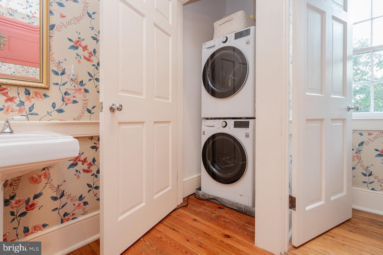 5375 LYNNWOOD RD, PORT REPUBLIC, Virginia 24471, 5 Bedrooms Bedrooms, ,3 BathroomsBathrooms,Residential,For sale,5375 LYNNWOOD RD,VARO2002356 MLS # VARO2002356