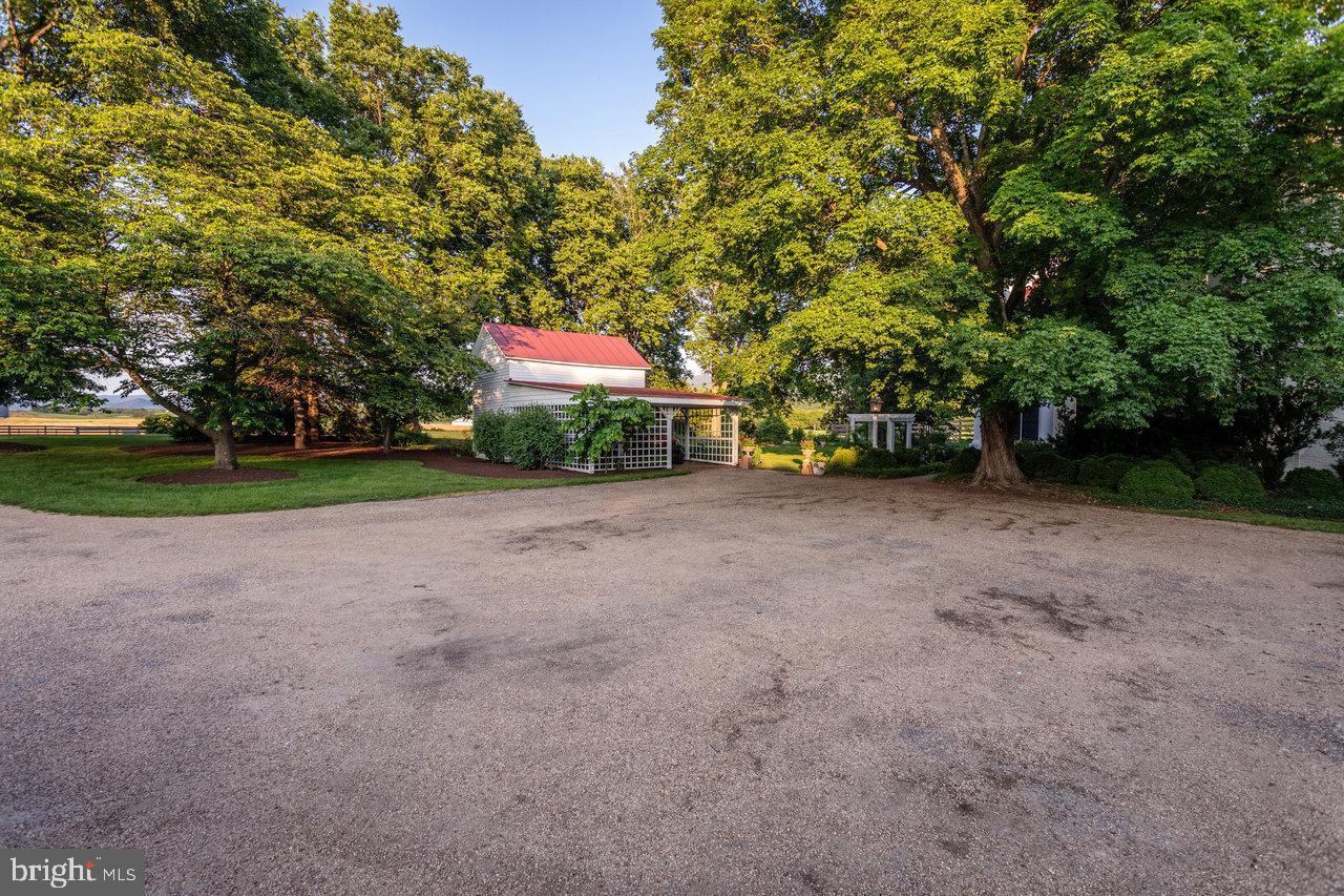 5375 LYNNWOOD RD, PORT REPUBLIC, Virginia 24471, 5 Bedrooms Bedrooms, ,3 BathroomsBathrooms,Residential,For sale,5375 LYNNWOOD RD,VARO2002356 MLS # VARO2002356