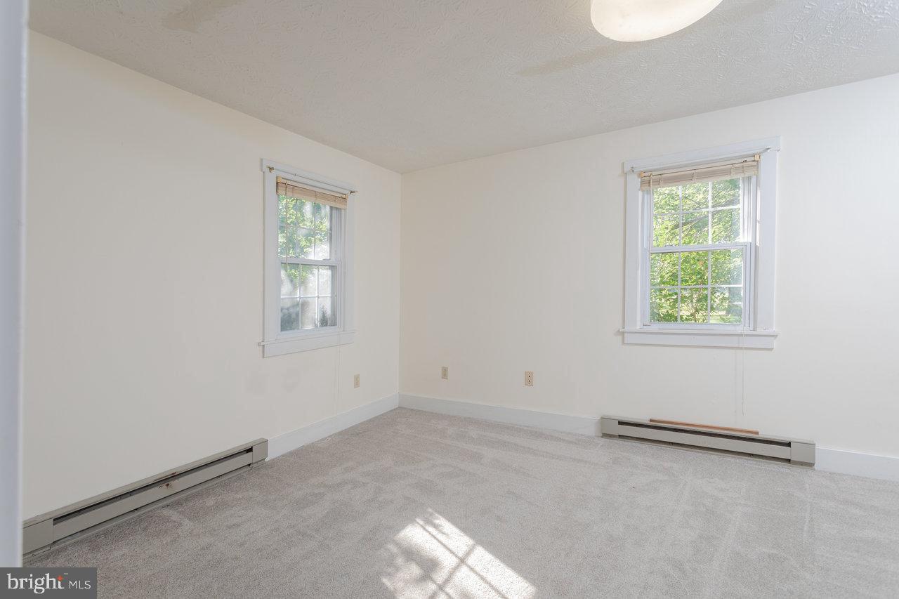5375 LYNNWOOD RD, PORT REPUBLIC, Virginia 24471, 5 Bedrooms Bedrooms, ,3 BathroomsBathrooms,Residential,For sale,5375 LYNNWOOD RD,VARO2002356 MLS # VARO2002356