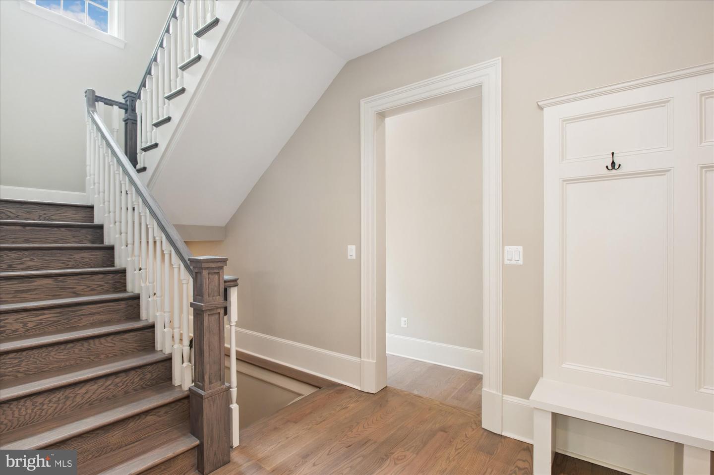 6804 BENJAMIN ST, MCLEAN, Virginia 22101, 6 Bedrooms Bedrooms, ,6 BathroomsBathrooms,Residential,For sale,6804 BENJAMIN ST,VAFX2246364 MLS # VAFX2246364