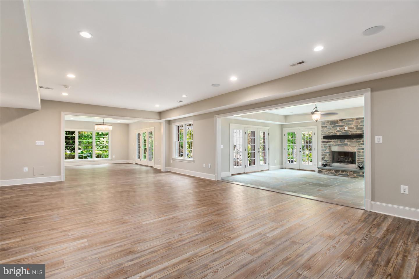 6804 BENJAMIN ST, MCLEAN, Virginia 22101, 6 Bedrooms Bedrooms, ,6 BathroomsBathrooms,Residential,For sale,6804 BENJAMIN ST,VAFX2246364 MLS # VAFX2246364