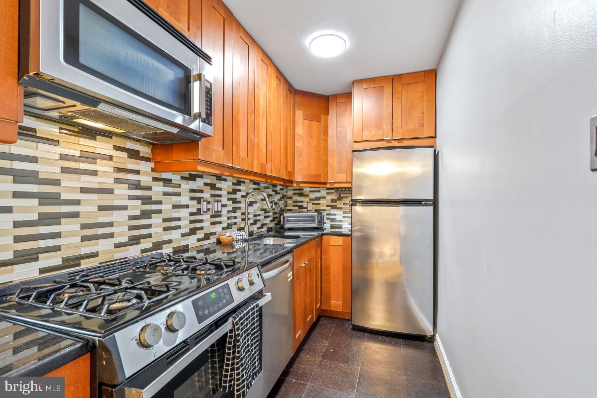 1545 18TH ST NW #215, WASHINGTON, District Of Columbia 20036, 2 Bedrooms Bedrooms, ,1 BathroomBathrooms,Residential,For sale,1545 18TH ST NW #215,DCDC2204712 MLS # DCDC2204712