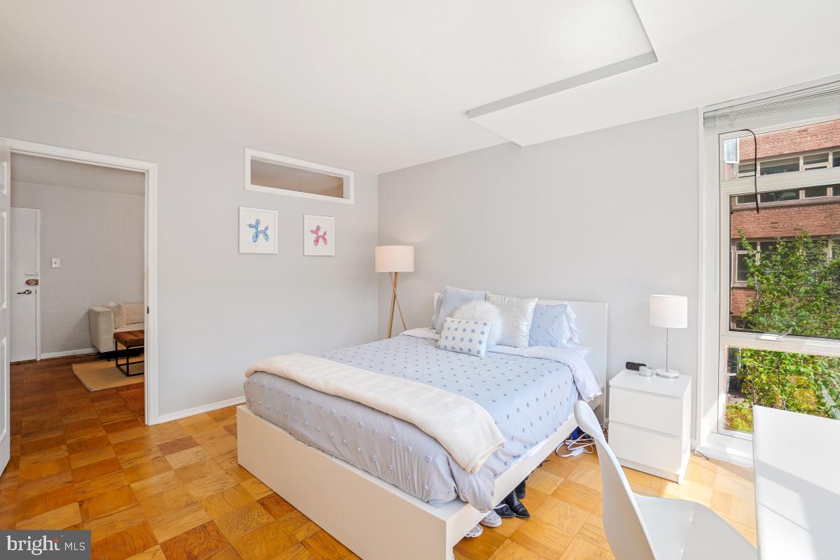 1545 18TH ST NW #215, WASHINGTON, District Of Columbia 20036, 2 Bedrooms Bedrooms, ,1 BathroomBathrooms,Residential,For sale,1545 18TH ST NW #215,DCDC2204712 MLS # DCDC2204712