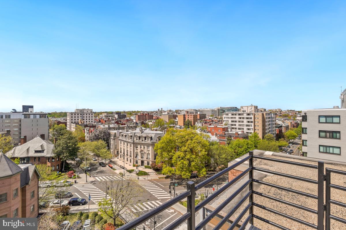 1545 18TH ST NW #215, WASHINGTON, District Of Columbia 20036, 2 Bedrooms Bedrooms, ,1 BathroomBathrooms,Residential,For sale,1545 18TH ST NW #215,DCDC2204712 MLS # DCDC2204712