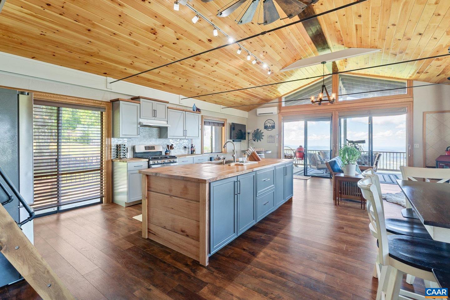 1472 FLATTOP MOUNTAIN RD, FREE UNION, Virginia 22940, 1 Bedroom Bedrooms, ,1 BathroomBathrooms,Residential,For sale,1472 FLATTOP MOUNTAIN RD,665555 MLS # 665555