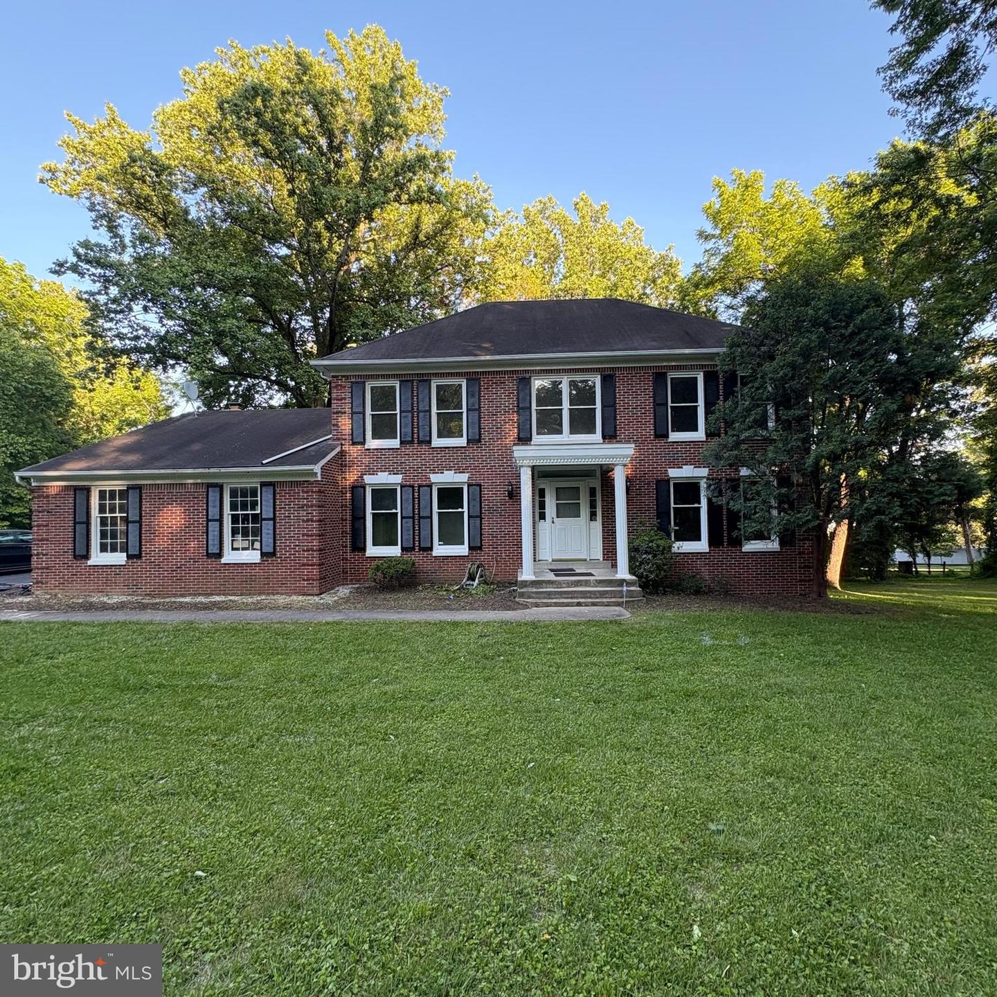 3502 HOLLY RD, ANNANDALE, Virginia 22003, 5 Bedrooms Bedrooms, ,2 BathroomsBathrooms,Residential,For sale,3502 HOLLY RD,VAFX2246692 MLS # VAFX2246692