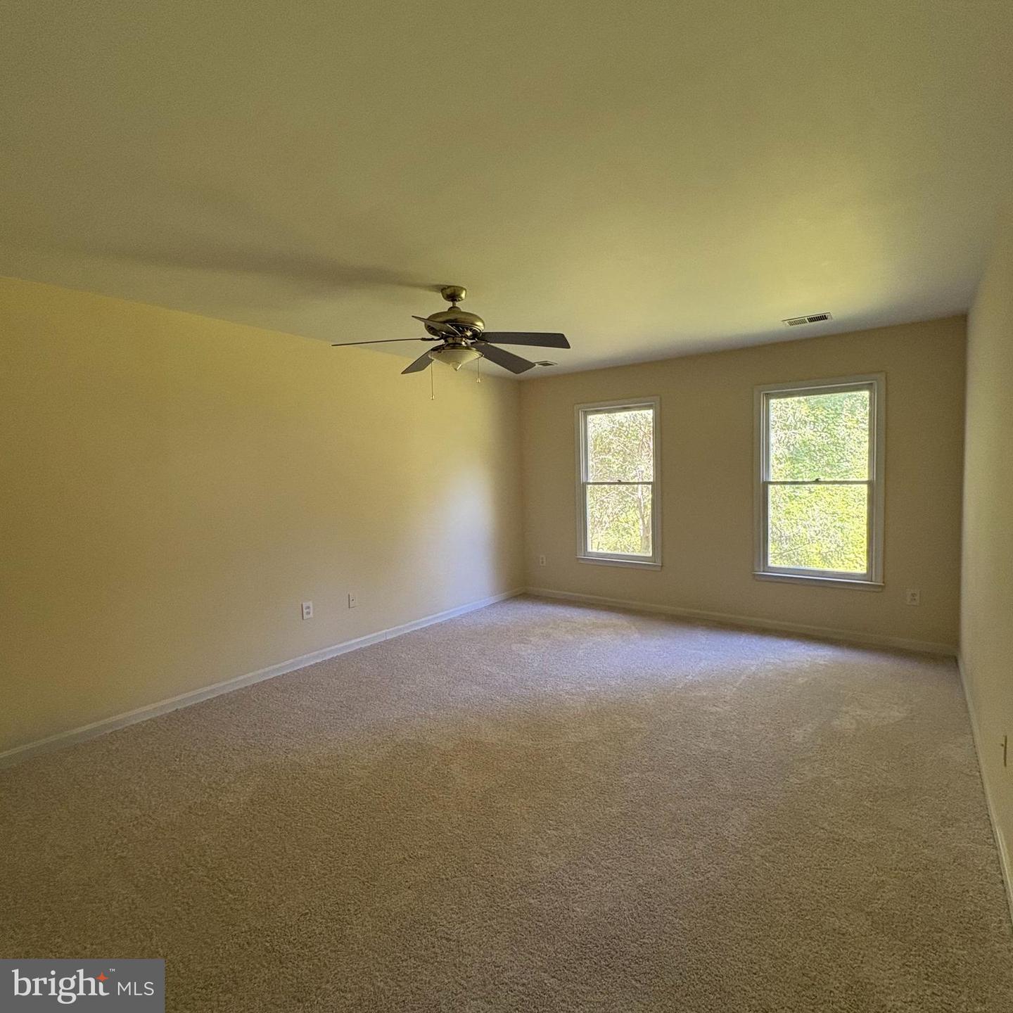 3502 HOLLY RD, ANNANDALE, Virginia 22003, 5 Bedrooms Bedrooms, ,2 BathroomsBathrooms,Residential,For sale,3502 HOLLY RD,VAFX2246692 MLS # VAFX2246692