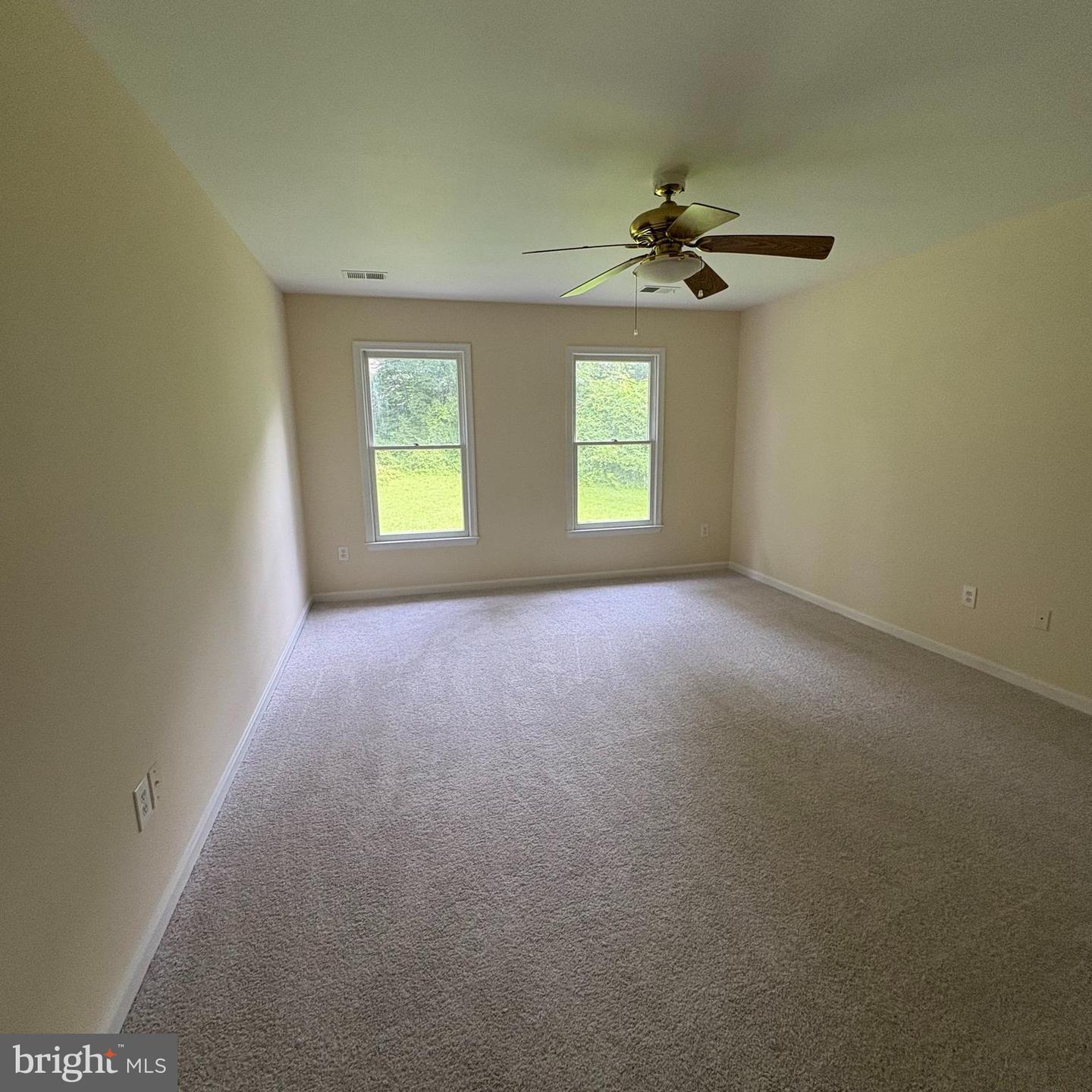 3502 HOLLY RD, ANNANDALE, Virginia 22003, 5 Bedrooms Bedrooms, ,2 BathroomsBathrooms,Residential,For sale,3502 HOLLY RD,VAFX2246692 MLS # VAFX2246692