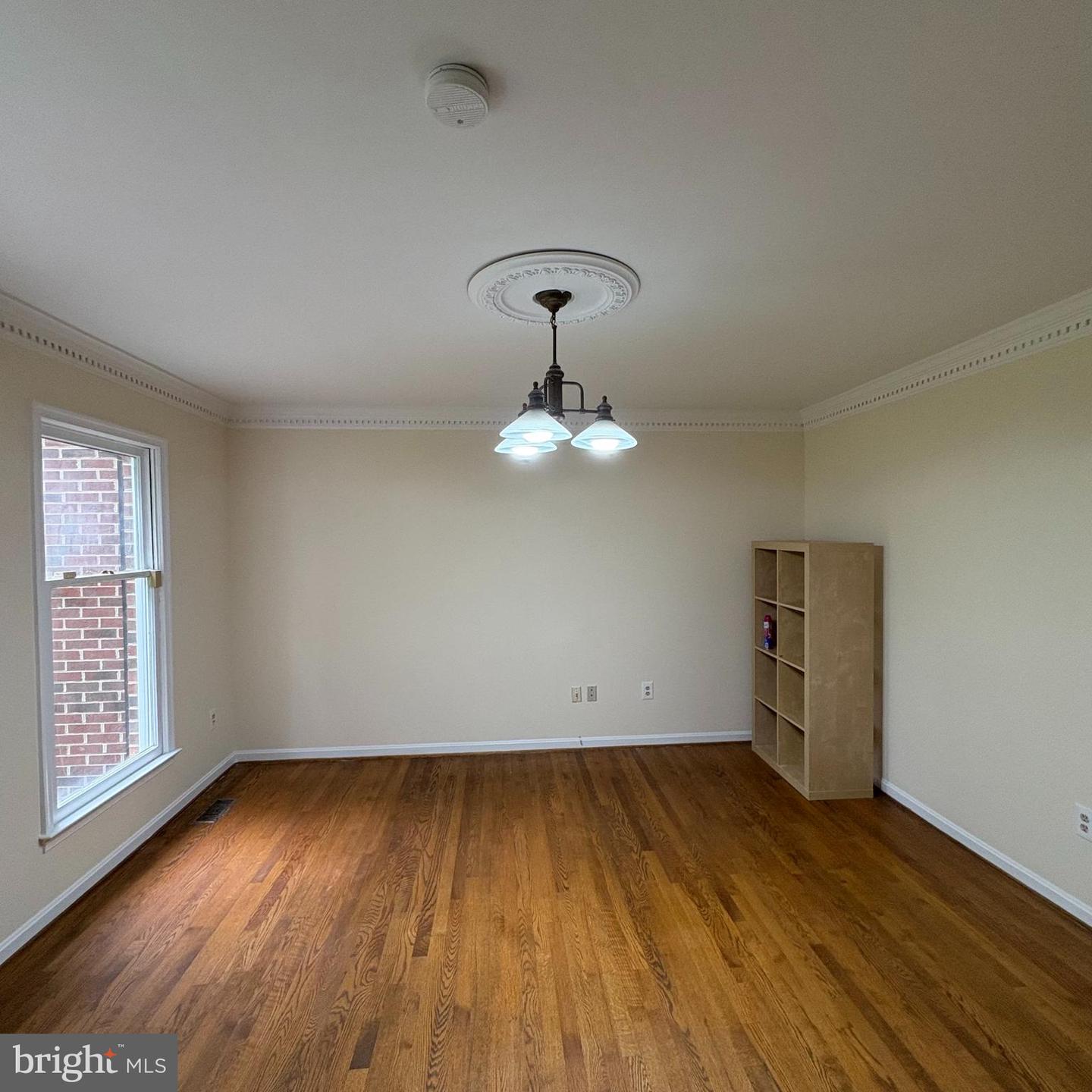 3502 HOLLY RD, ANNANDALE, Virginia 22003, 5 Bedrooms Bedrooms, ,2 BathroomsBathrooms,Residential,For sale,3502 HOLLY RD,VAFX2246692 MLS # VAFX2246692