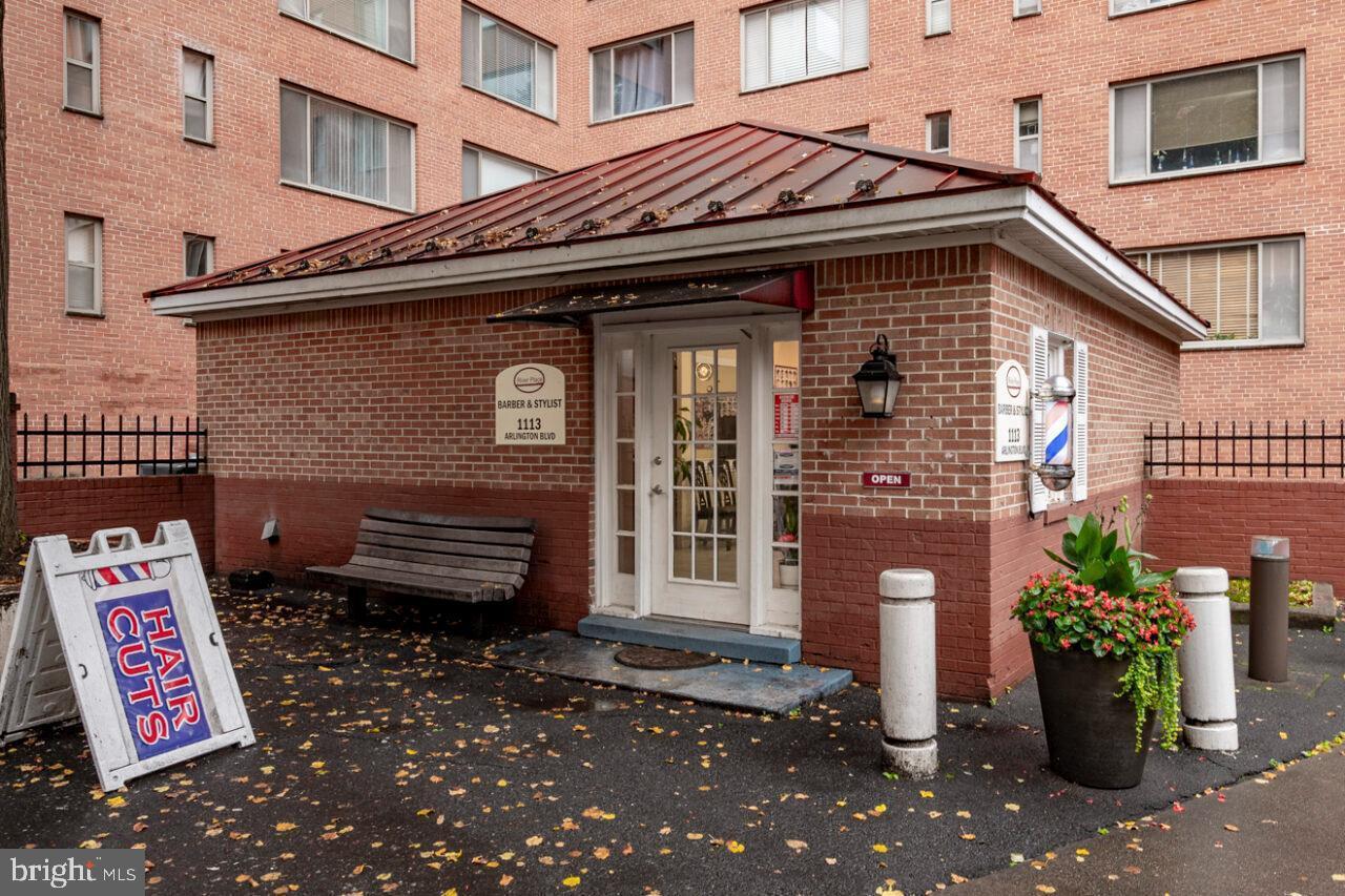 1111 ARLINGTON BLVD #501, ARLINGTON, Virginia 22209, ,1 BathroomBathrooms,Residential,For sale,1111 ARLINGTON BLVD #501,VAAR2059016 MLS # VAAR2059016
