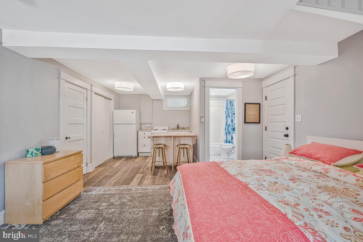 3419 30TH ST NW, WASHINGTON, District Of Columbia 20008, 2 Bedrooms Bedrooms, ,3 BathroomsBathrooms,Residential,For sale,3419 30TH ST NW,DCDC2205072 MLS # DCDC2205072