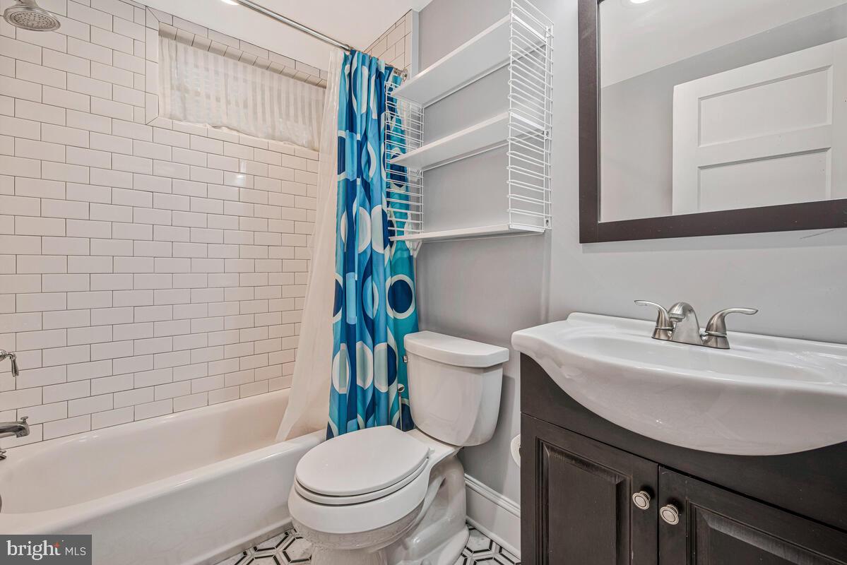 3419 30TH ST NW, WASHINGTON, District Of Columbia 20008, 2 Bedrooms Bedrooms, ,3 BathroomsBathrooms,Residential,For sale,3419 30TH ST NW,DCDC2205072 MLS # DCDC2205072