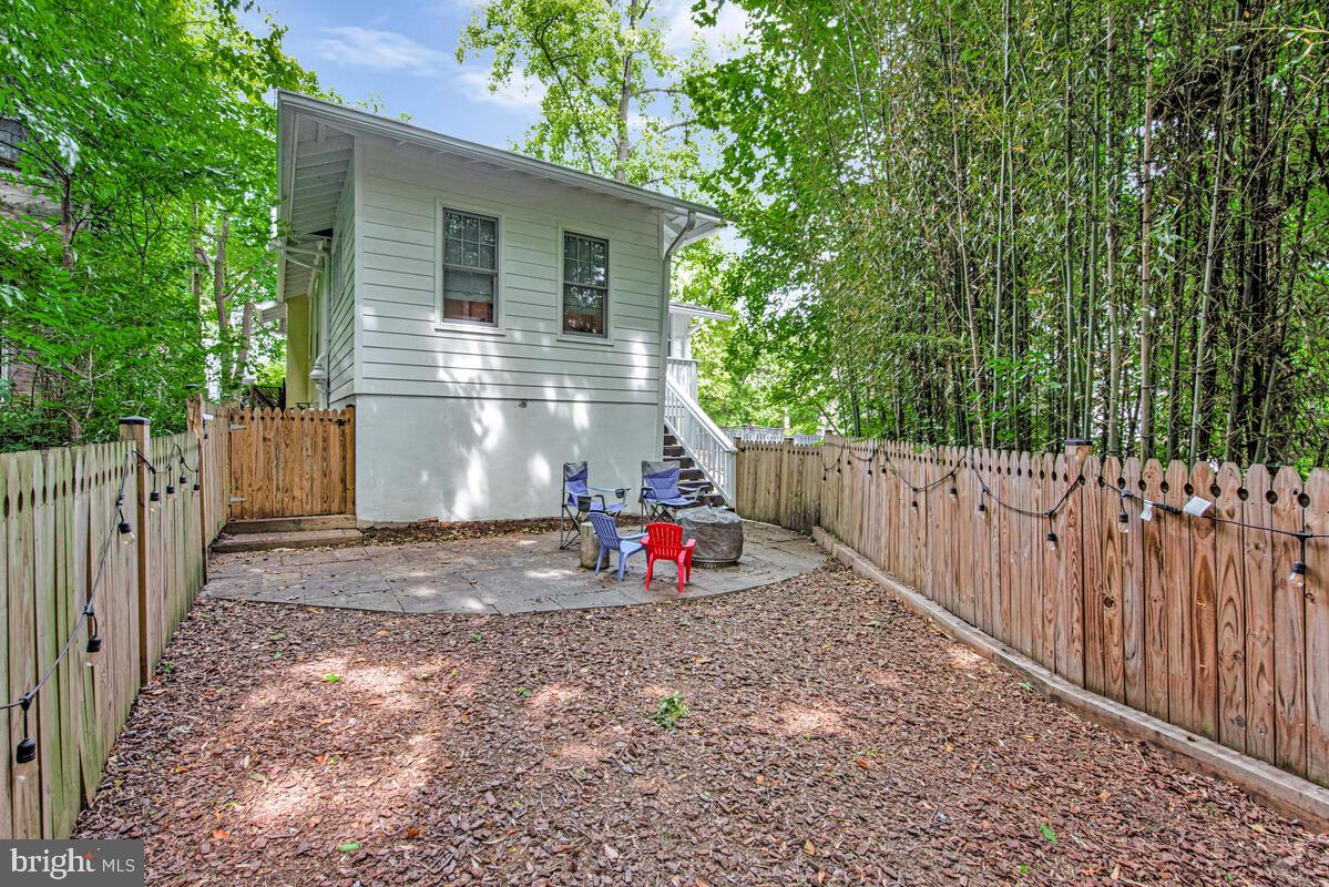 3419 30TH ST NW, WASHINGTON, District Of Columbia 20008, 2 Bedrooms Bedrooms, ,3 BathroomsBathrooms,Residential,For sale,3419 30TH ST NW,DCDC2205072 MLS # DCDC2205072