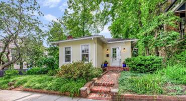 3419 30TH ST NW, WASHINGTON, District Of Columbia 20008, 2 Bedrooms Bedrooms, ,3 BathroomsBathrooms,Residential,For sale,3419 30TH ST NW,DCDC2205072 MLS # DCDC2205072