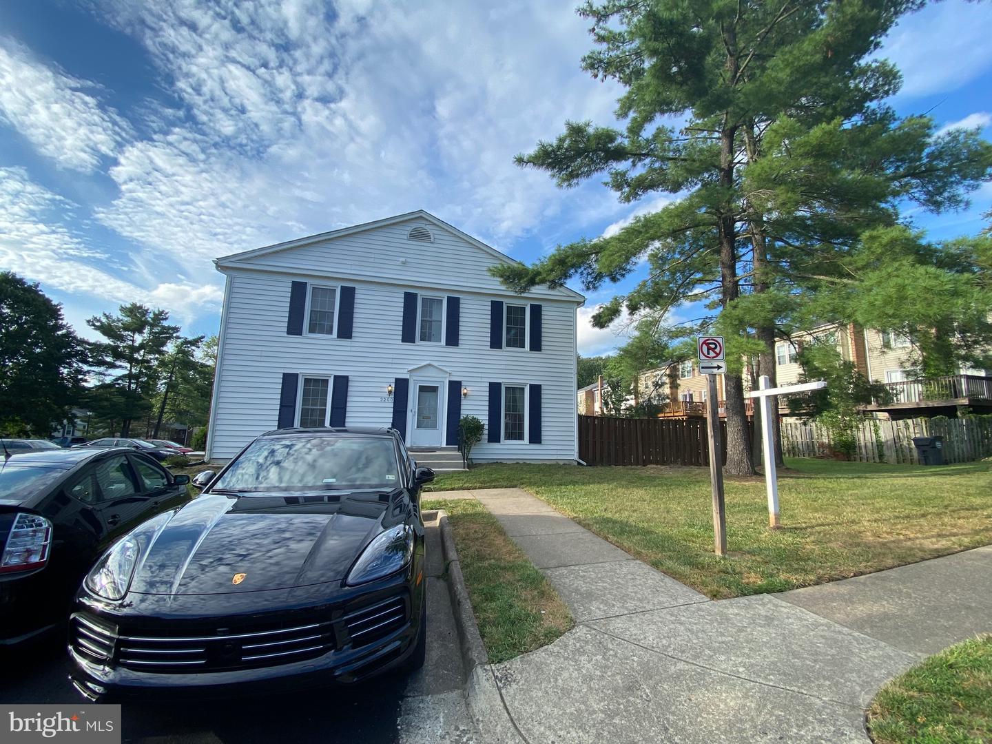 3200 FOOTHILL ST, WOODBRIDGE, Virginia 22192, 4 Bedrooms Bedrooms, ,2 BathroomsBathrooms,Residential,For sale,3200 FOOTHILL ST,VAPW2096820 MLS # VAPW2096820
