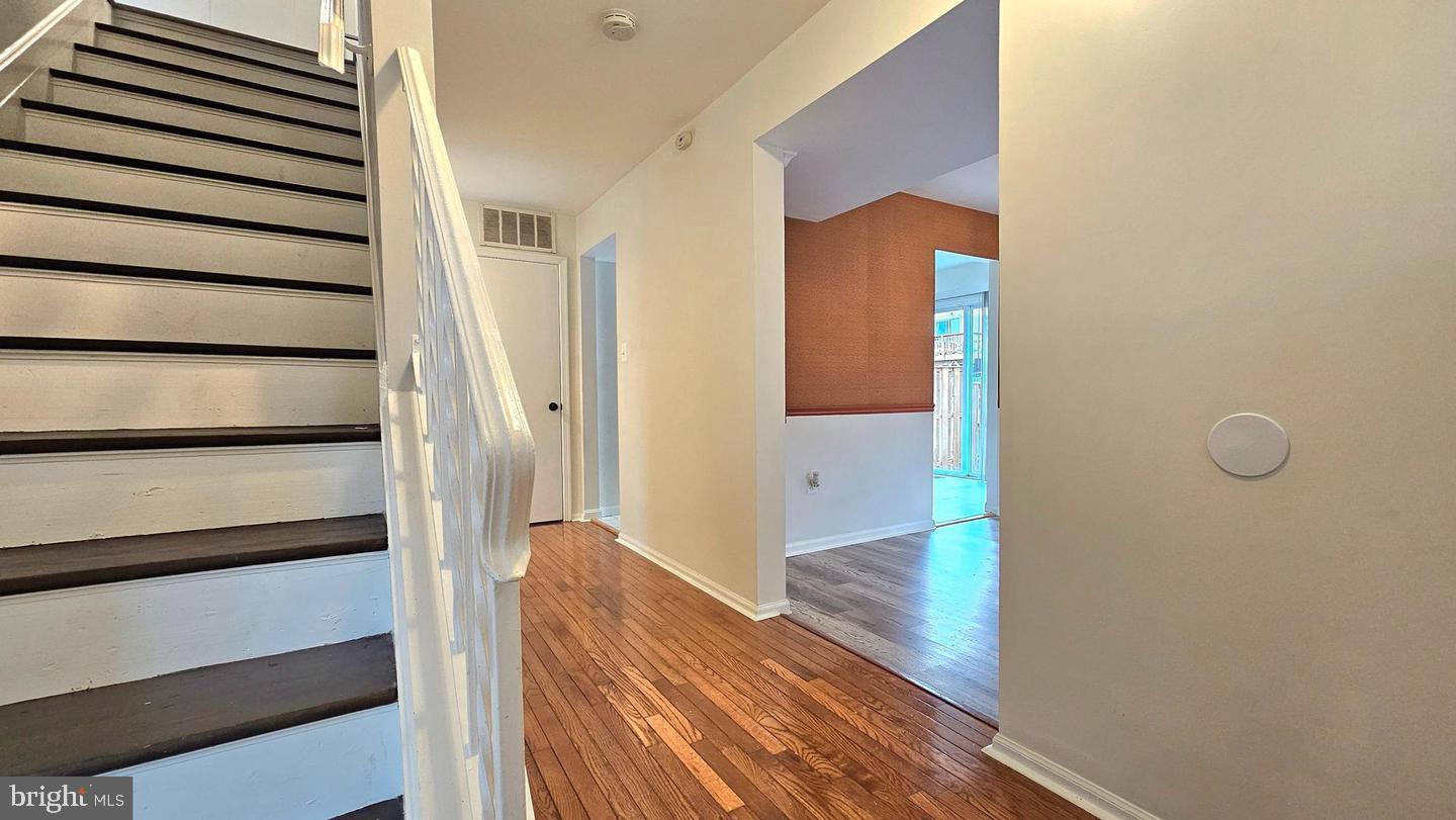 3200 FOOTHILL ST, WOODBRIDGE, Virginia 22192, 4 Bedrooms Bedrooms, ,2 BathroomsBathrooms,Residential,For sale,3200 FOOTHILL ST,VAPW2096820 MLS # VAPW2096820
