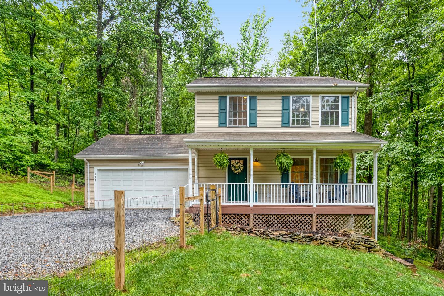 244 MARSDEN HEIGHTS RD, LINDEN, Virginia 22642, 4 Bedrooms Bedrooms, ,3 BathroomsBathrooms,Residential,For sale,244 MARSDEN HEIGHTS RD,VAWR2011424 MLS # VAWR2011424