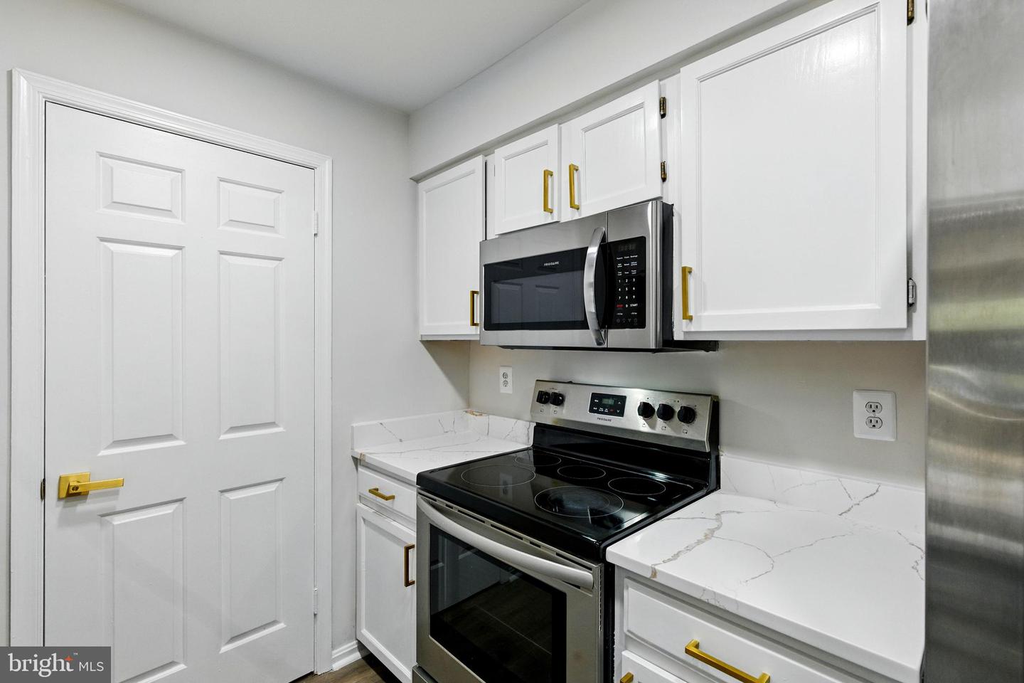 8604 SHADWELL DR #26, ALEXANDRIA, Virginia 22309, 2 Bedrooms Bedrooms, ,2 BathroomsBathrooms,Residential,For sale,8604 SHADWELL DR #26,VAFX2247134 MLS # VAFX2247134
