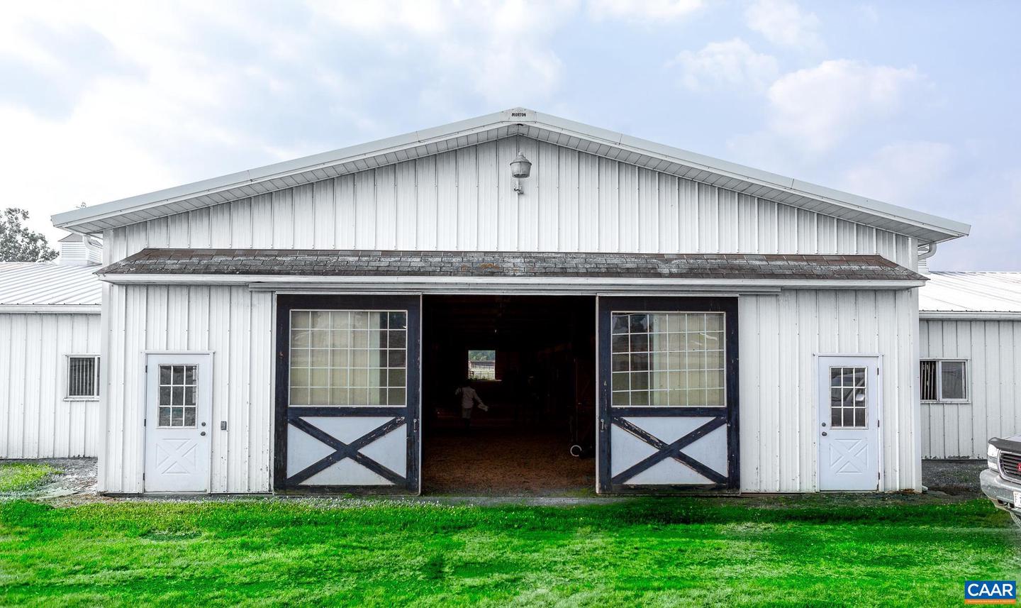 9313 GREENFIELD FARM, SCOTTSVILLE, Virginia 24590, 4 Bedrooms Bedrooms, ,4 BathroomsBathrooms,Residential,For sale,9313 GREENFIELD FARM,665653 MLS # 665653