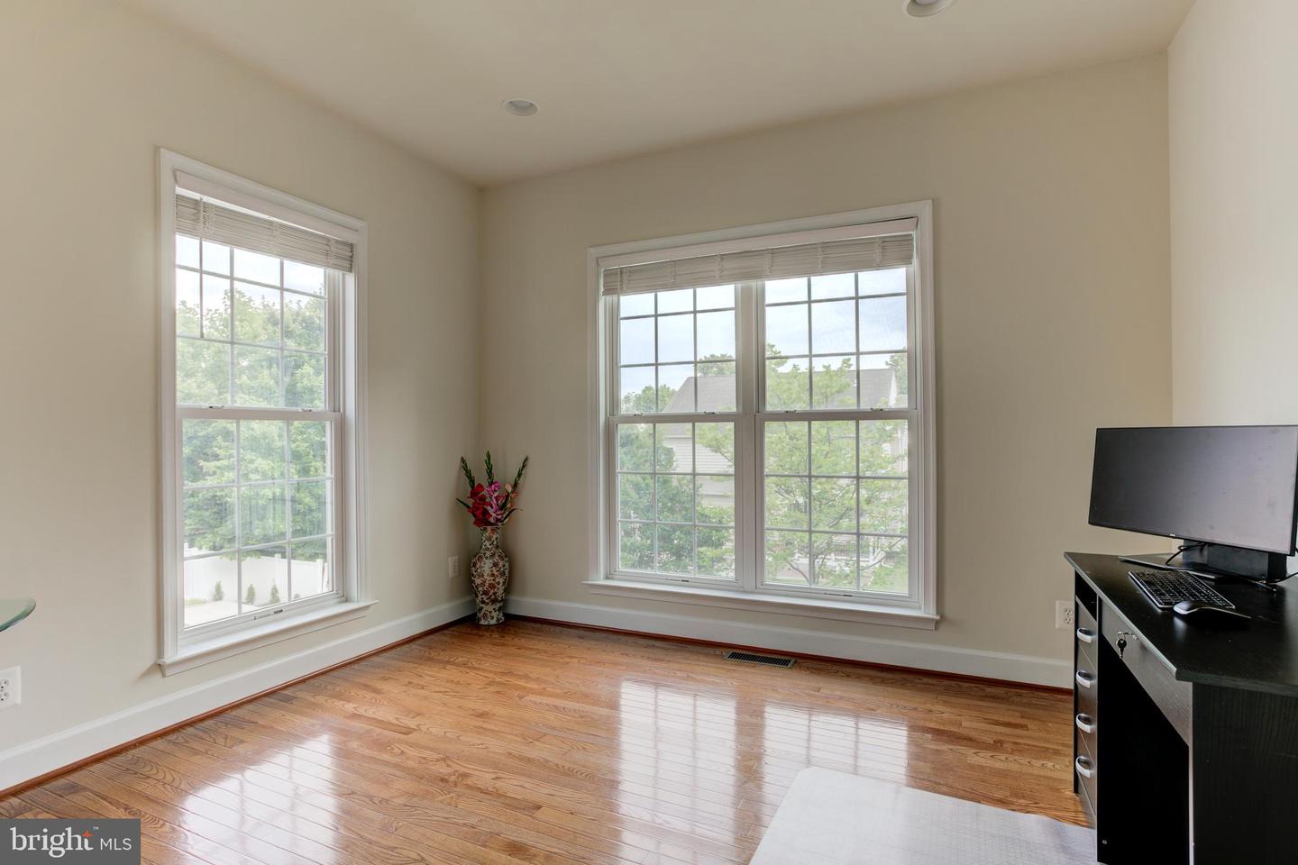 42900 BITTNER SQ, ASHBURN, Virginia 20148, 3 Bedrooms Bedrooms, ,2 BathroomsBathrooms,Residential,For sale,42900 BITTNER SQ,VALO2099442 MLS # VALO2099442
