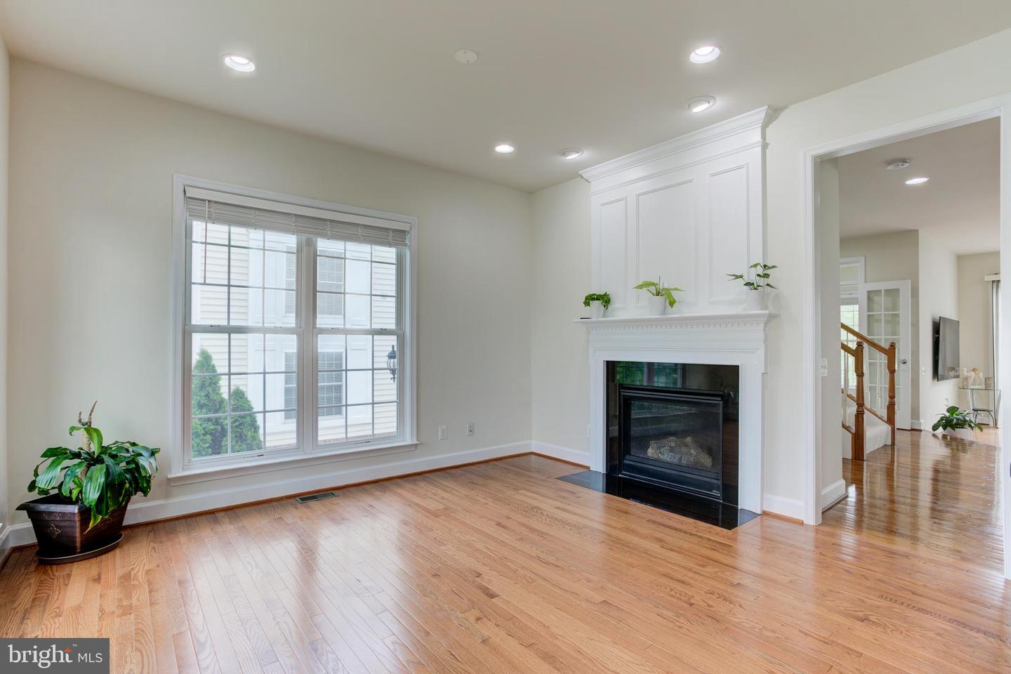 42900 BITTNER SQ, ASHBURN, Virginia 20148, 3 Bedrooms Bedrooms, ,2 BathroomsBathrooms,Residential,For sale,42900 BITTNER SQ,VALO2099442 MLS # VALO2099442