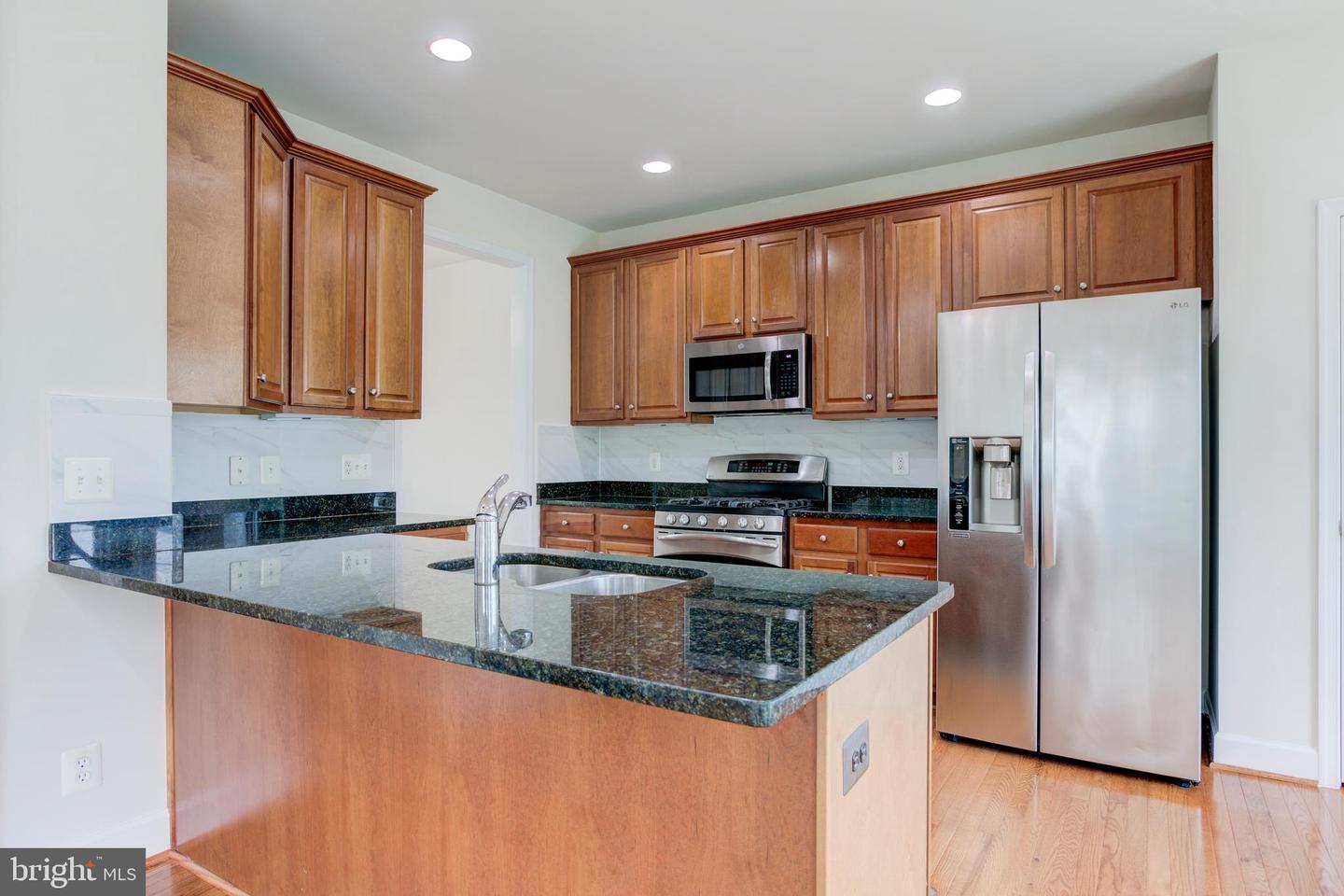 42900 BITTNER SQ, ASHBURN, Virginia 20148, 3 Bedrooms Bedrooms, ,2 BathroomsBathrooms,Residential,For sale,42900 BITTNER SQ,VALO2099442 MLS # VALO2099442