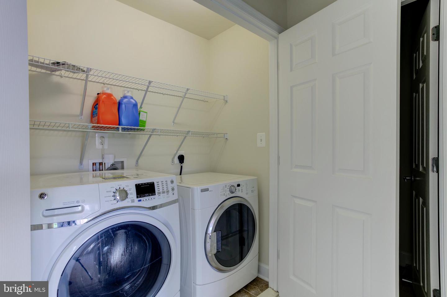 42900 BITTNER SQ, ASHBURN, Virginia 20148, 3 Bedrooms Bedrooms, ,2 BathroomsBathrooms,Residential,For sale,42900 BITTNER SQ,VALO2099442 MLS # VALO2099442