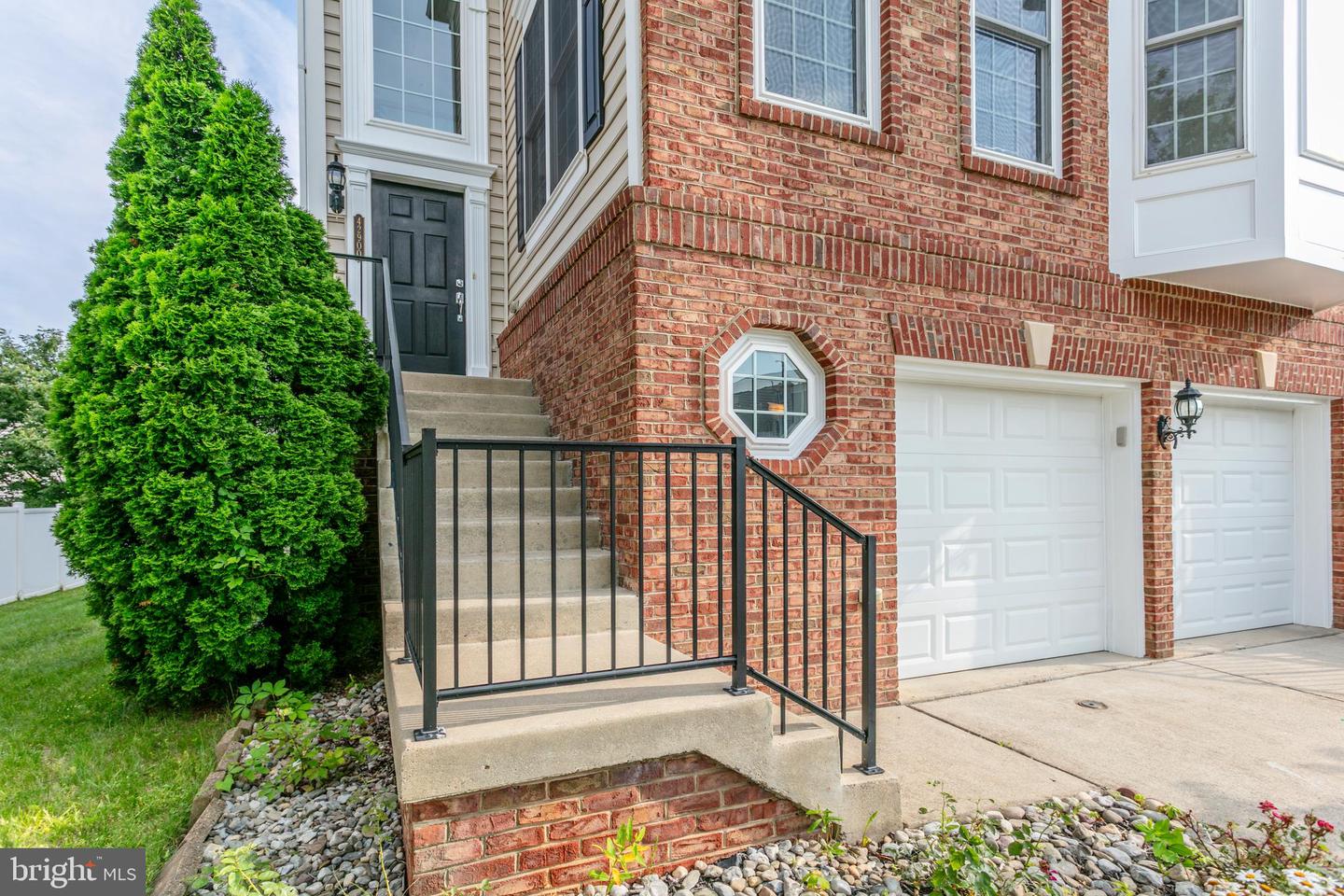 42900 BITTNER SQ, ASHBURN, Virginia 20148, 3 Bedrooms Bedrooms, ,2 BathroomsBathrooms,Residential,For sale,42900 BITTNER SQ,VALO2099442 MLS # VALO2099442